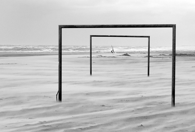 力与潜力并 力与潜力并